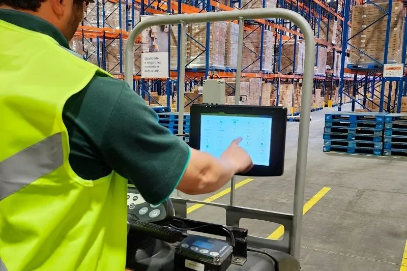 tablets em centros de distribuição